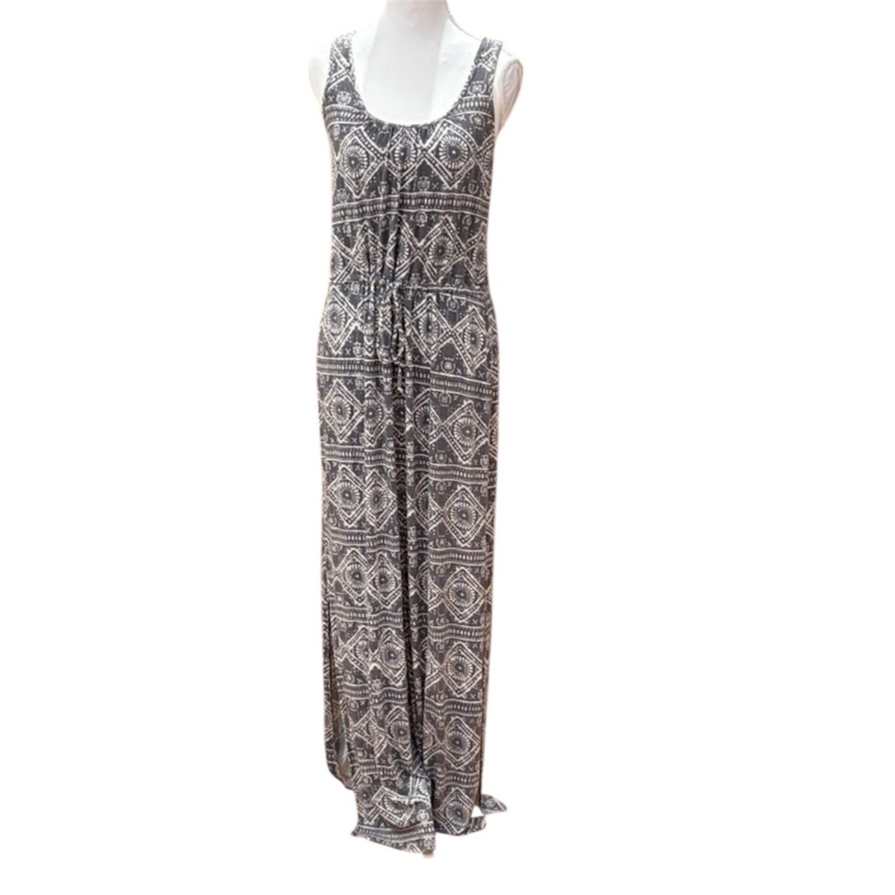 NWOT Loveappella Black and White Geometric Maxi Dress